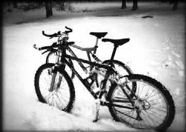 GhostRiders2BW.jpg (17660 bytes)