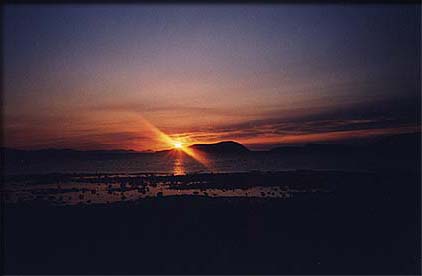 sunset_soc_cw_01.jpg (7872 bytes)