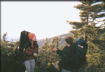 dorks_on_trail.jpg (11565 bytes)